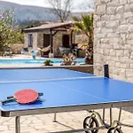 Beautiful Home In Pag Tatil Evi