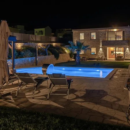 Ferienhaus Beautiful Home In Pag