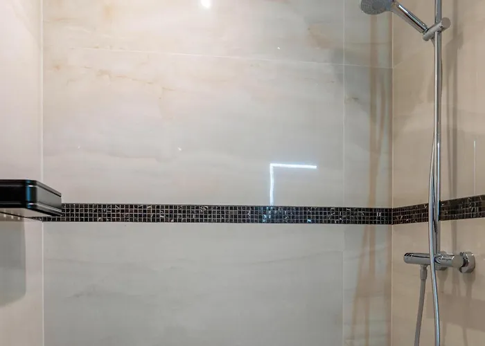 Vikendica Beautiful Home In Pag Pag Town