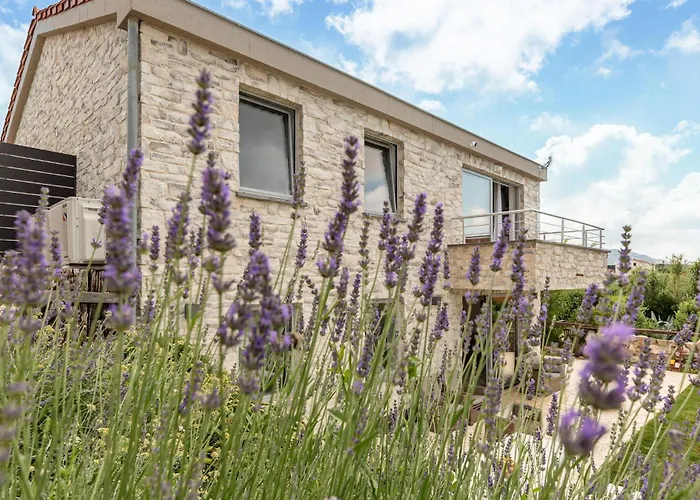 Beautiful Home In Pag