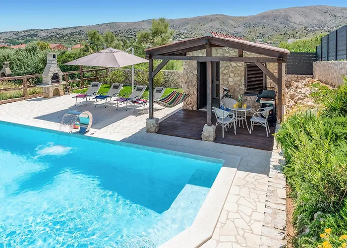 Beautiful Home In Pag